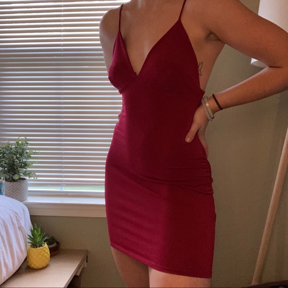 NWT Wind Red body-con cocktail dress